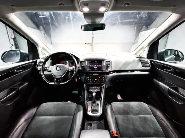 Volkswagen Sharan view 10