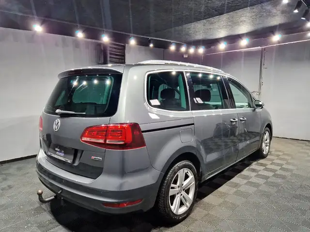 Volkswagen Sharan view 4