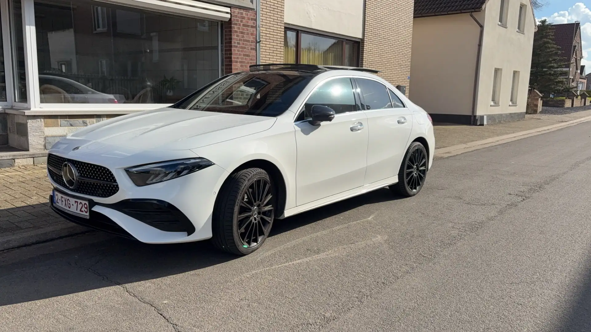 Mercedes-Benz A 250 e 8G-DCT AMG Line Advanced Plus - 1