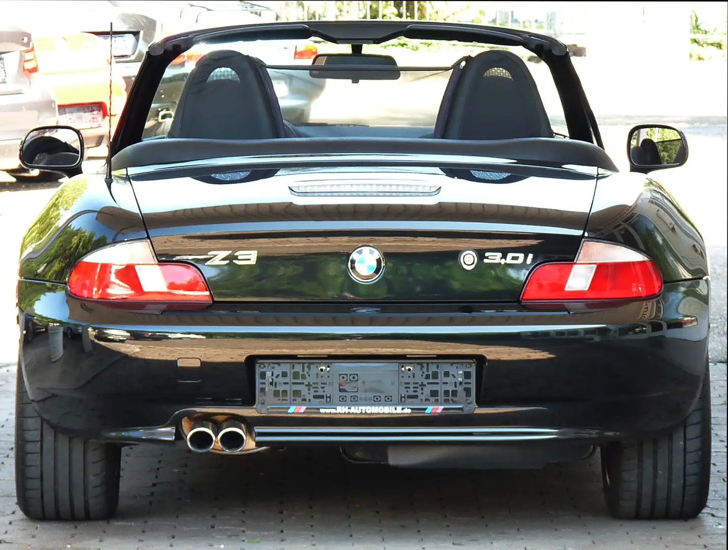 BMW Z3 Z3 Traumroadster 3.0iA*Orig. 23TKM*Sammlerzustand* Noir - 2