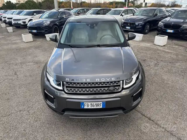 Land Rover Range Rover Evoque view 4