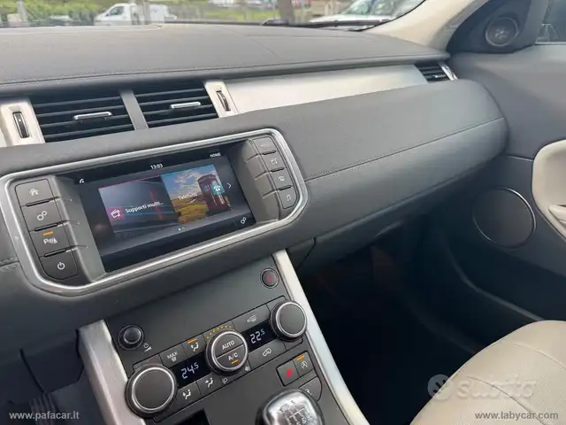 Land Rover Range Rover Evoque view 15