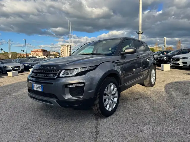 Land Rover Range Rover Evoque view 5
