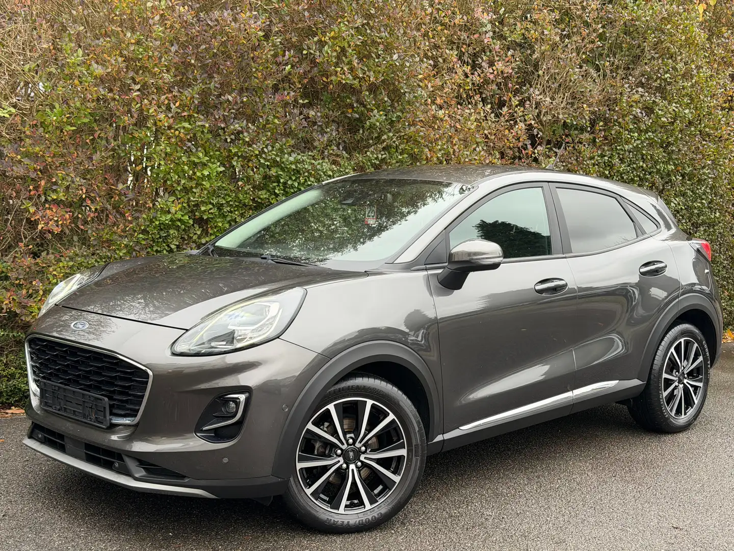 Ford Puma 1.0+BOITE AUTO+NAVI+CAMERA+SIEGES CHAUFF+VOLANT CH Gris - 1