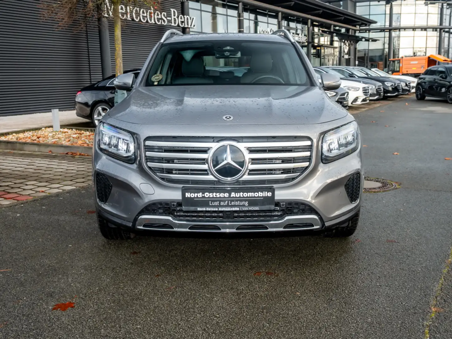 Mercedes-Benz GLB 200 d PROGRESSIVE MBUX LED KEYLESS-GO Grau - 2