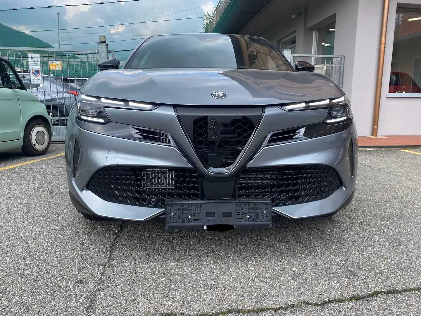 Alfa Romeo Junior 1.2 ibrida Speciale 145cv edct6 Grigio - 2