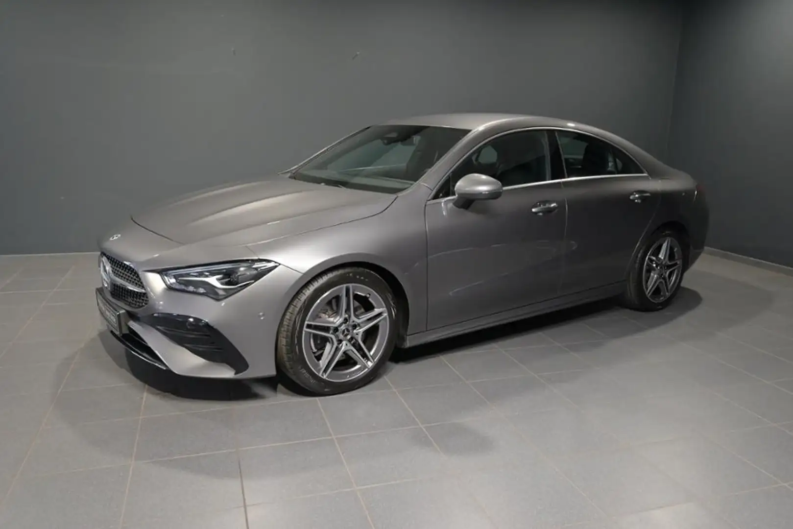 Mercedes-Benz CLA 200 Coupé AMGADVANCED PLUS/KAMERA/LED/SHZ Gris - 1