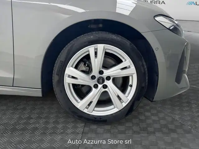Audi A5 view 7