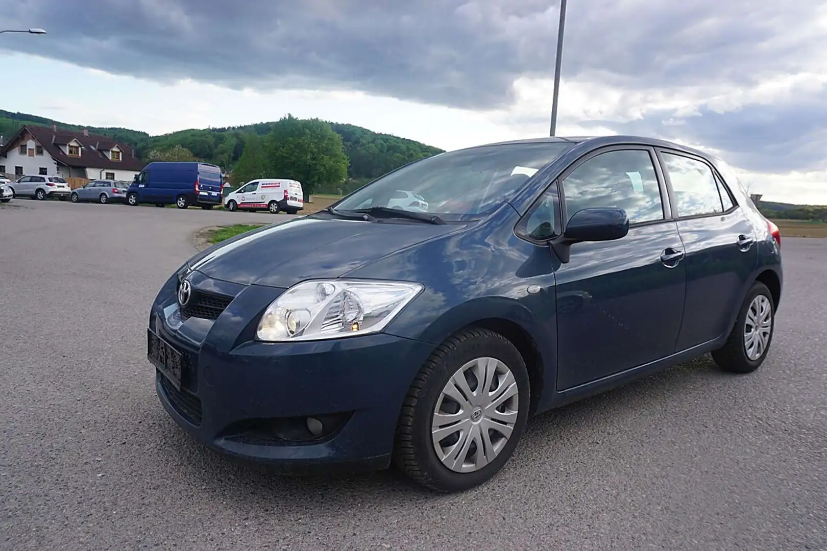 Toyota Auris 1,4 D-4D 90 High Blau - 2