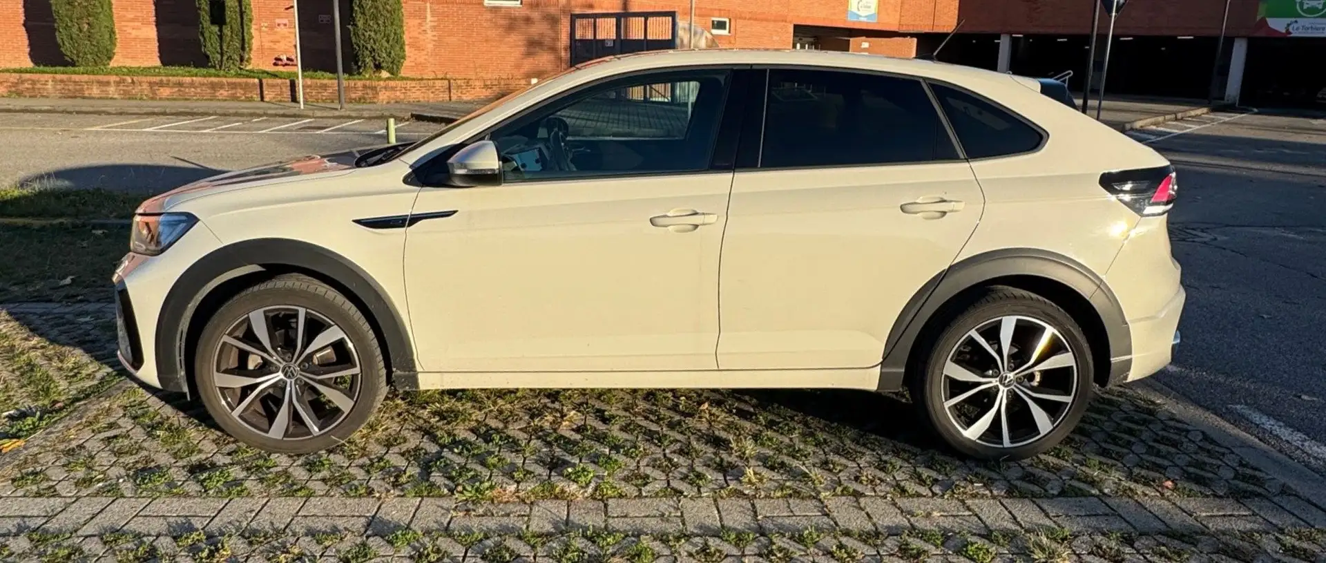 Volkswagen Taigo Taigo 1.5 tsi R-Line 150cv dsg - 1