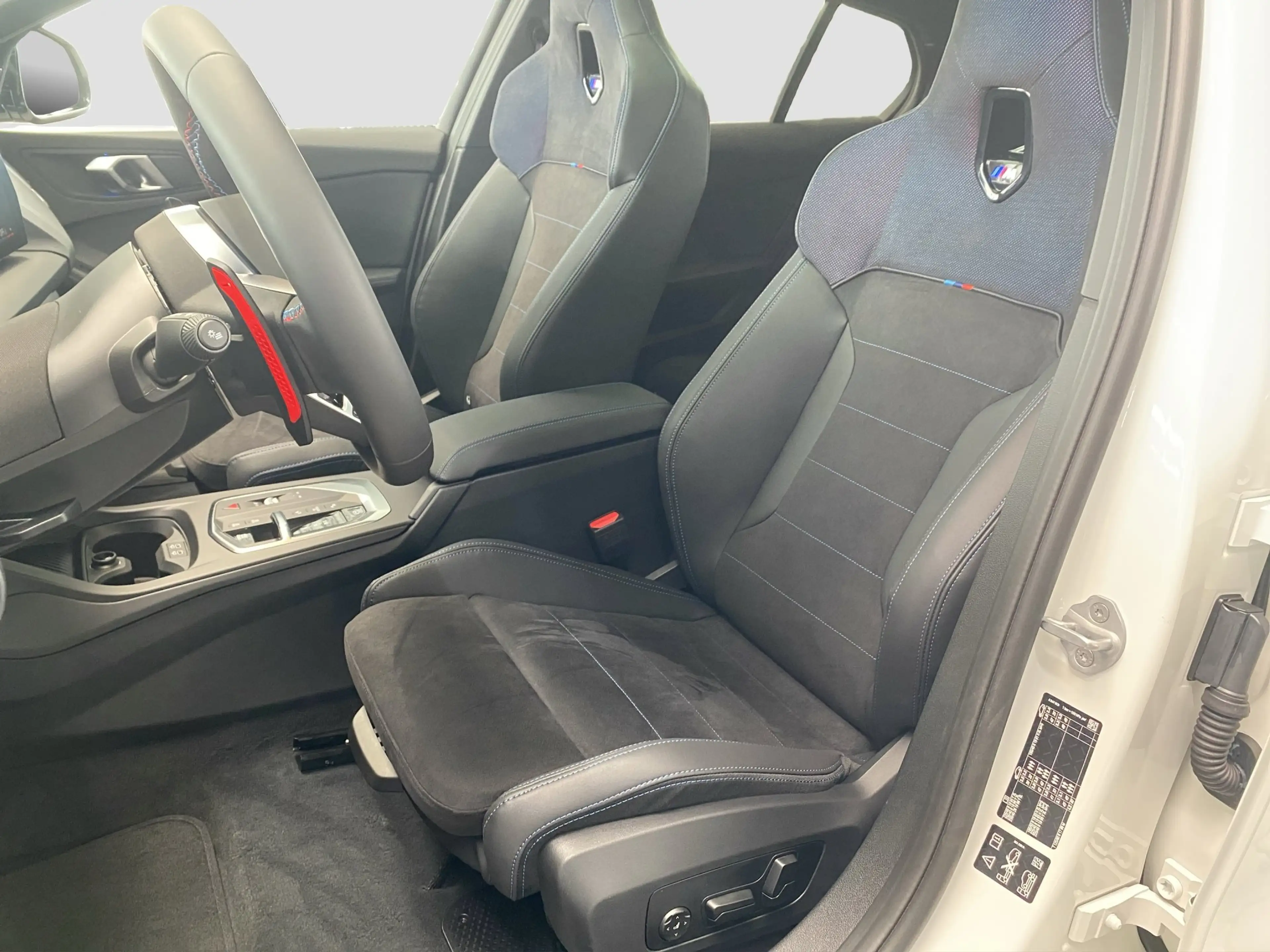 BMW M1 xDrive UPE 67.080 EUR ///M-Sport PRO M-Sitze — photo 11
