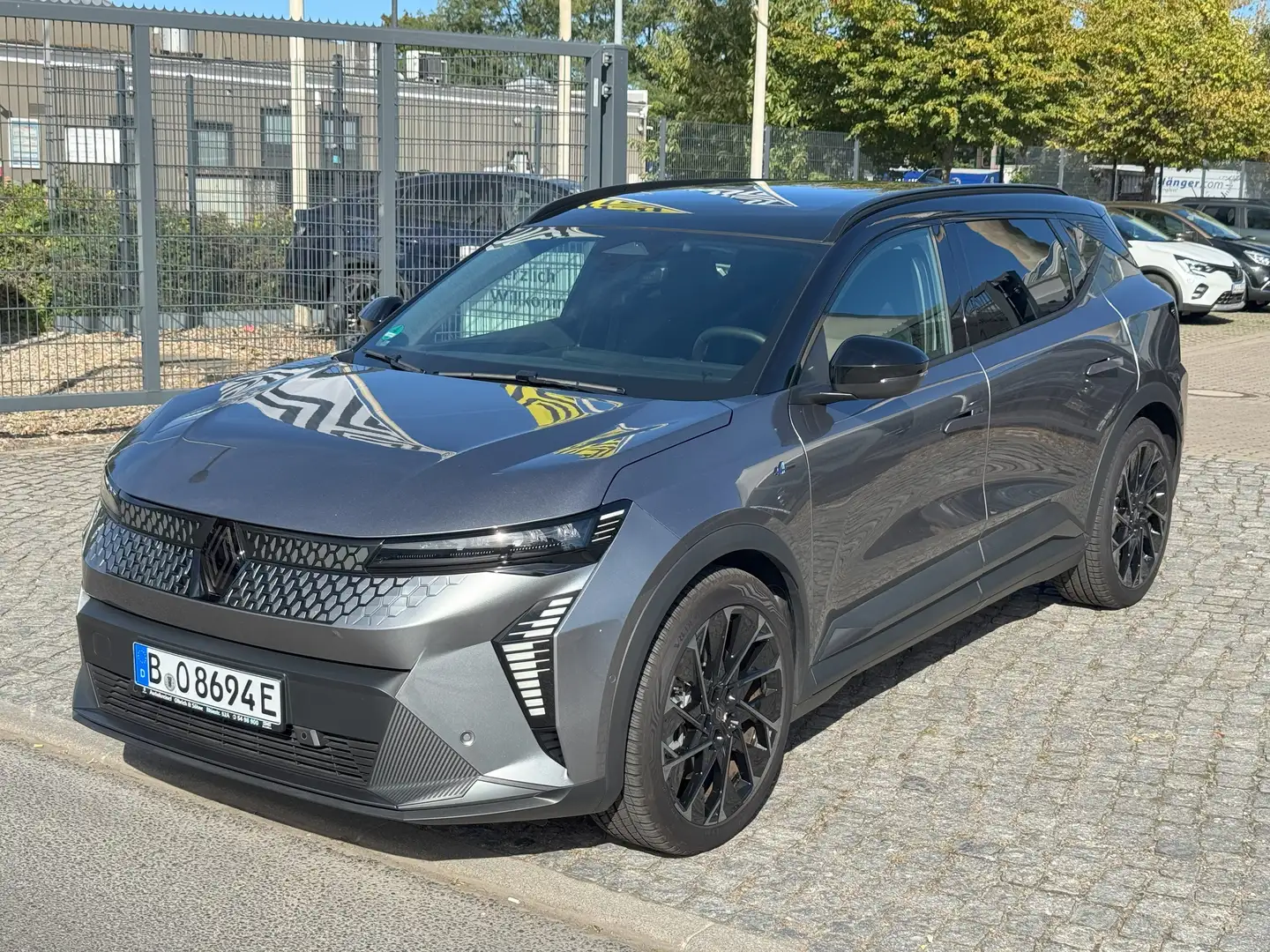 Renault Scenic Scenic E-Tech E-Tech 220 Long Range Esprit Alpine Grau - 2