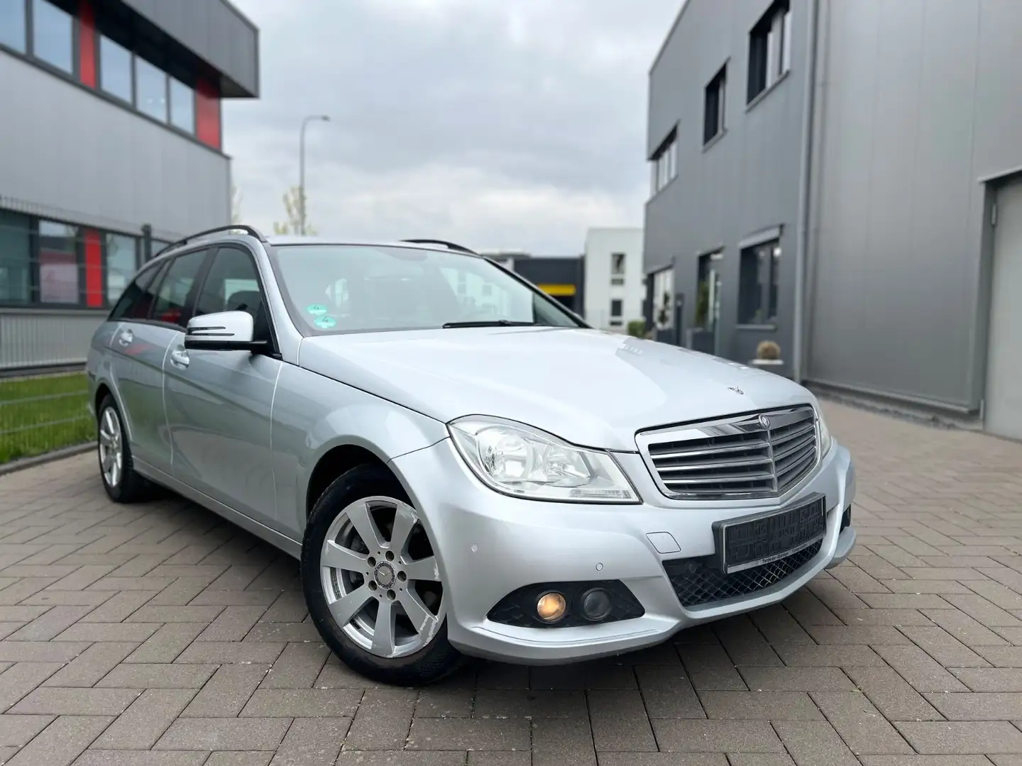 Mercedes-Benz C 200 T-Modell C 200 T CDI BlueEfficiency Automatik Silber - 1