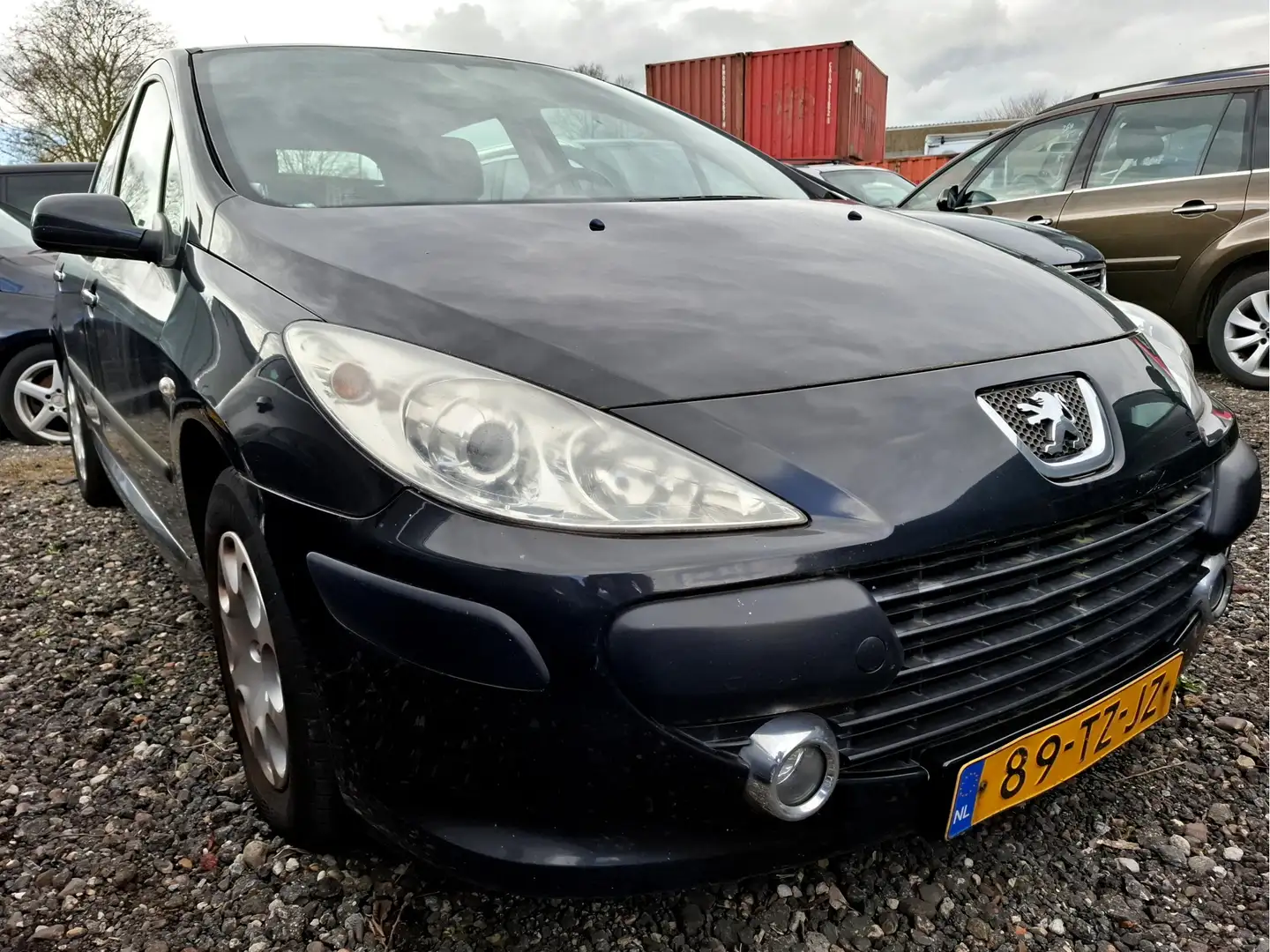 Peugeot 307 1.6 HDi XT Negro - 1