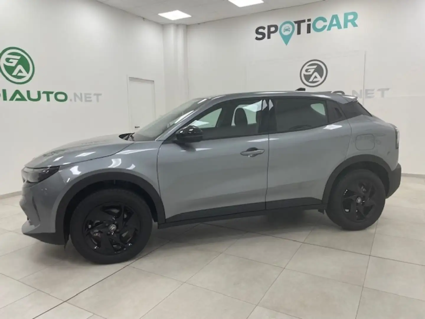 Alfa Romeo Junior Ibrida My25 Ibrida 1.2145cv Hybrid Edct6 Grigio - 2