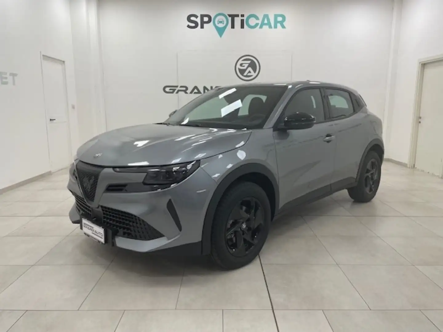 Alfa Romeo Junior Ibrida My25 Ibrida 1.2145cv Hybrid Edct6 Grigio - 1