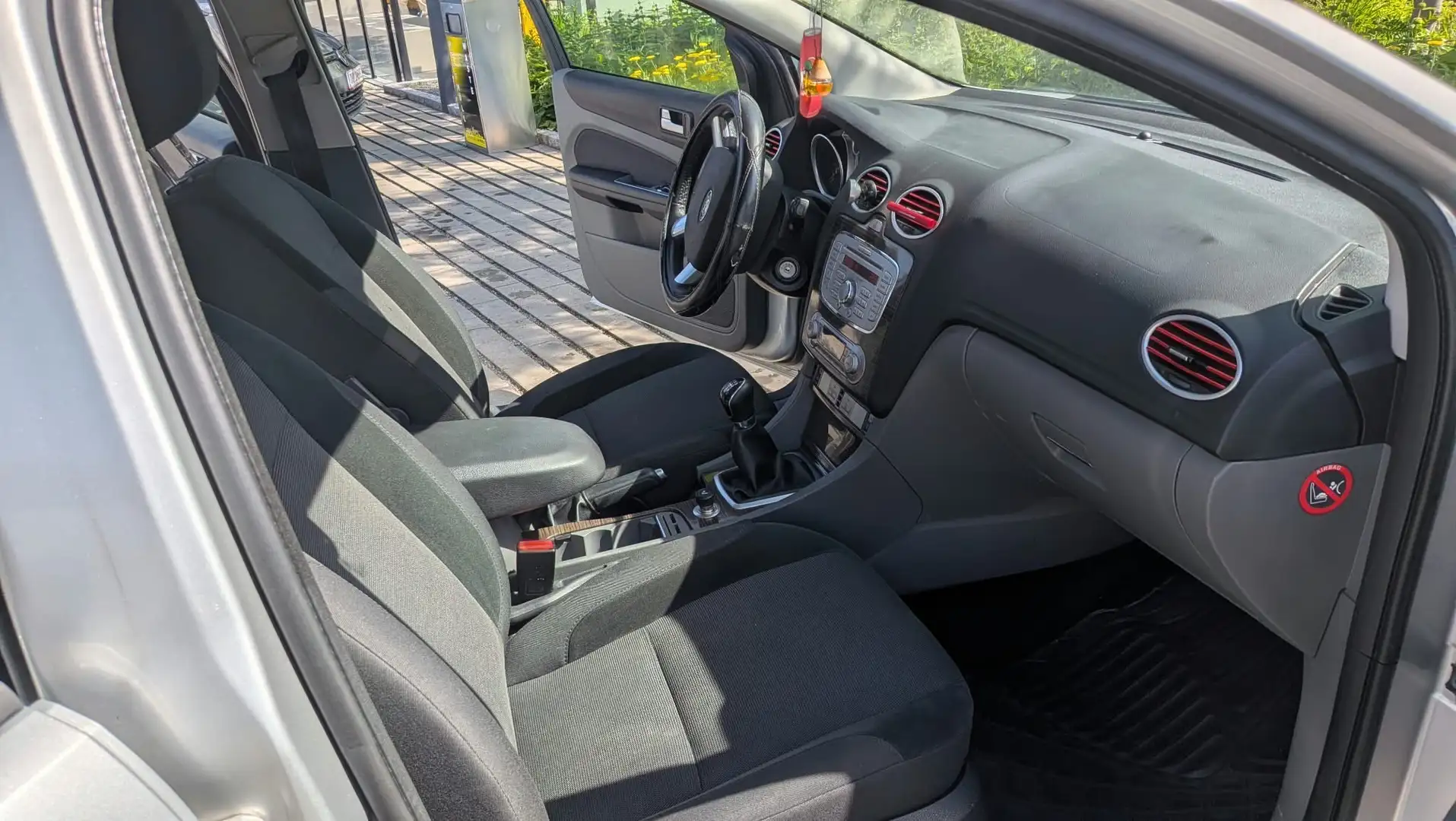 Ford Focus - 2