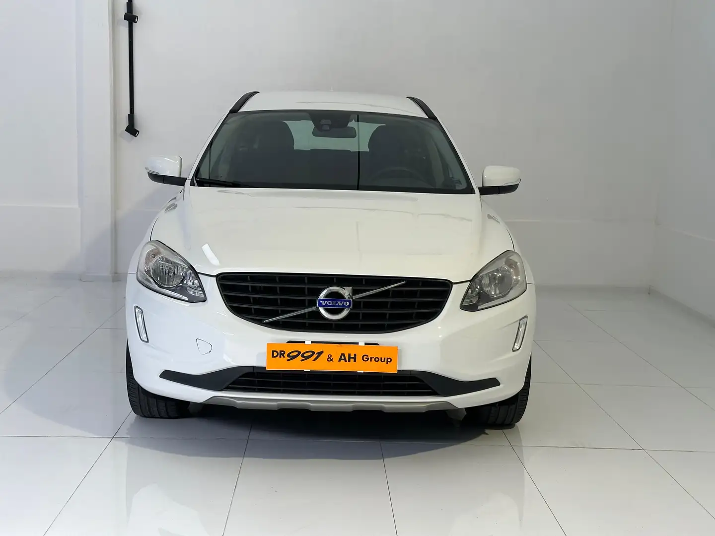 Volvo XC60 XC60 2.0 d3 Summum 150cv geartronic Bianco - 2