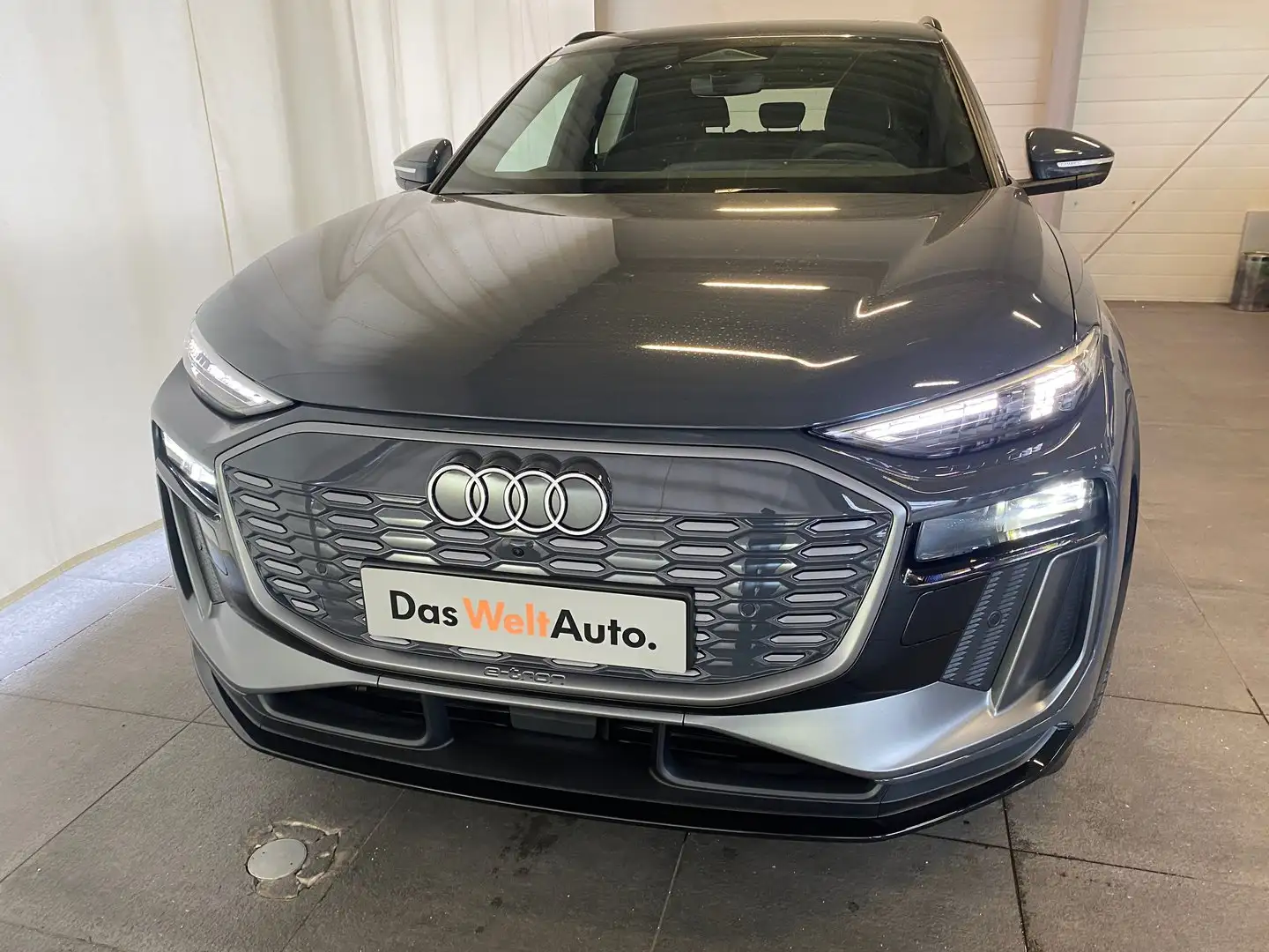 Audi Q6 e-tron quattro business Gris - 2
