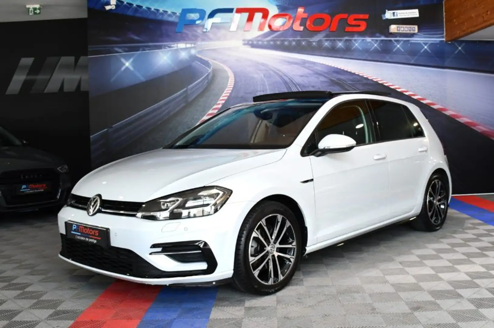 Volkswagen Golf 7 R-Line Carat 1.4 TSI 150 DSG GPS Cuir TO Keyless Blanco - 1