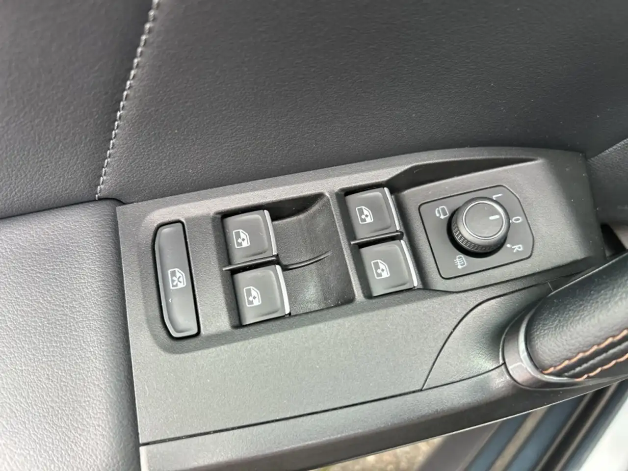 Cupra Leon 1.4 TSI eHYBRID VZ PANO-DAK/CAMERA/ELEK-KLEP/ACC/S, миниатюра 20