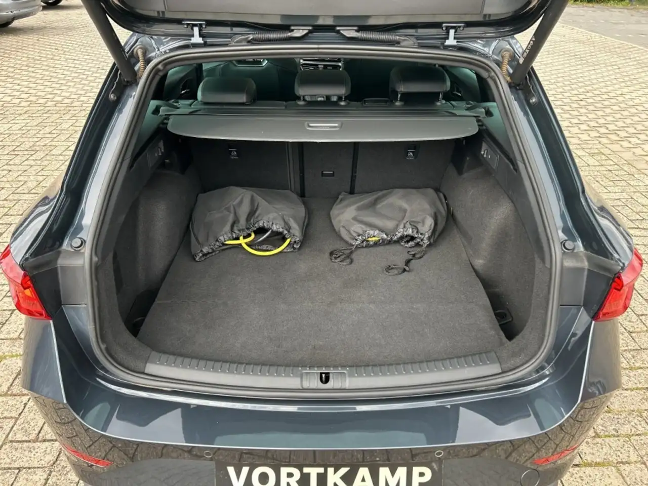 Cupra Leon 1.4 TSI eHYBRID VZ PANO-DAK/CAMERA/ELEK-KLEP/ACC/S, миниатюра 10