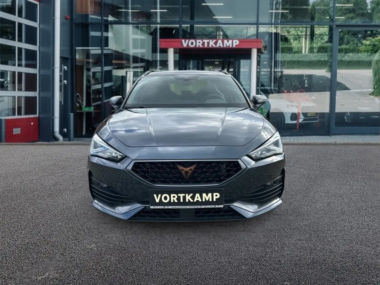 Cupra Leon 1.4 TSI eHYBRID VZ PANO-DAK/CAMERA/ELEK-KLEP/ACC/S, миниатюра 2