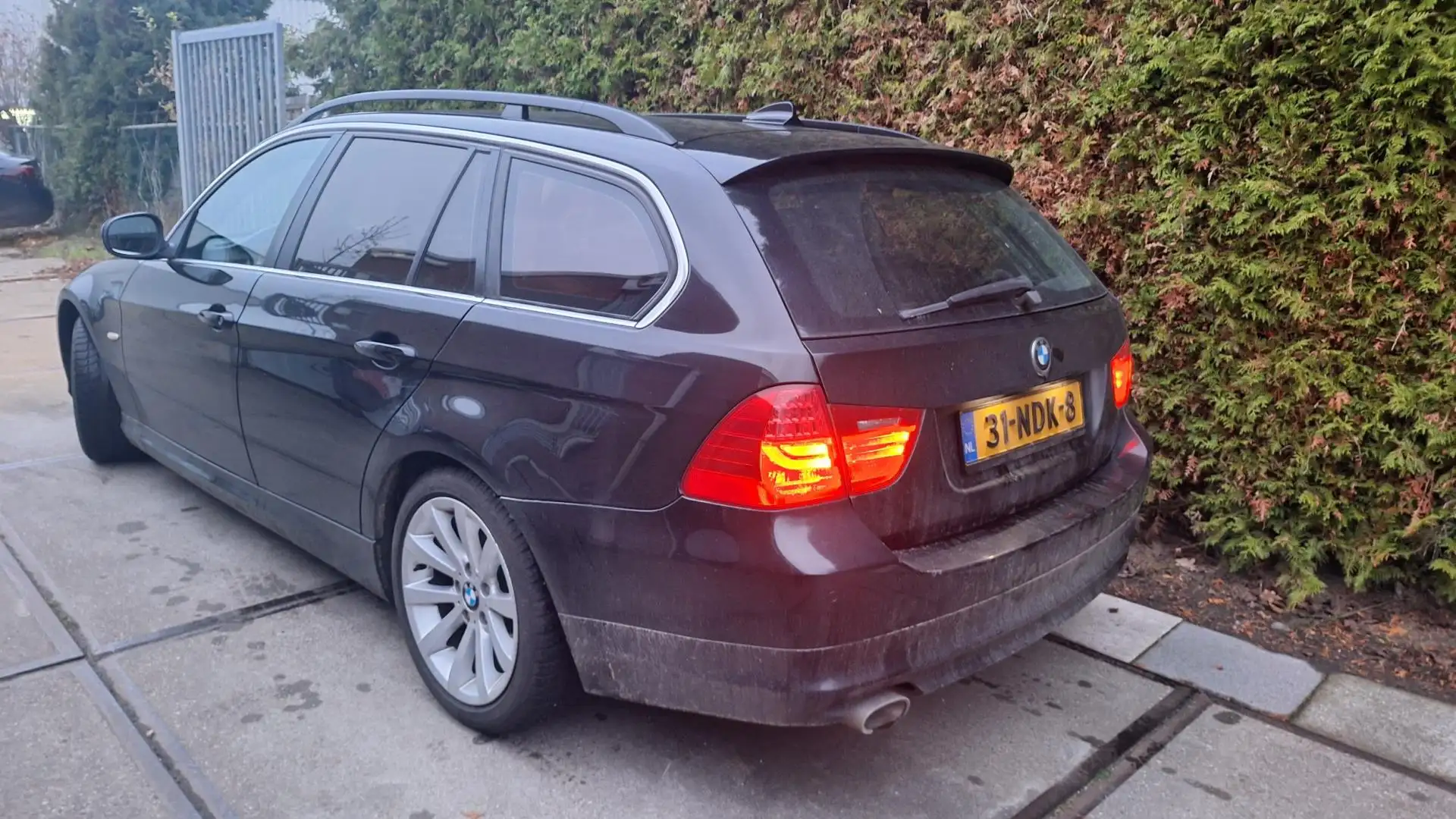 BMW 318 3-serie Touring 318d Corporate Lease Business Line Schwarz - 2