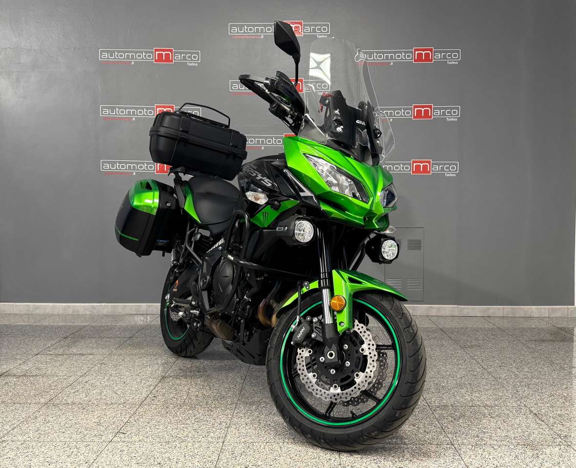Kawasaki Versys 650 Tourer Plus *SUPER ACCESSORIATA*