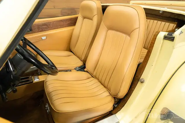Oldtimer Excalibur view 10