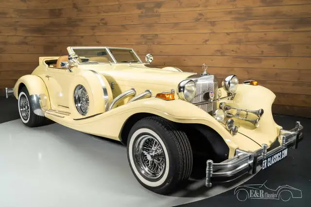 Oldtimer Excalibur view 4