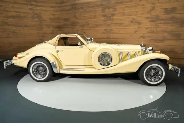 Oldtimer Excalibur view 15