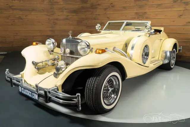 Oldtimer Excalibur view 3