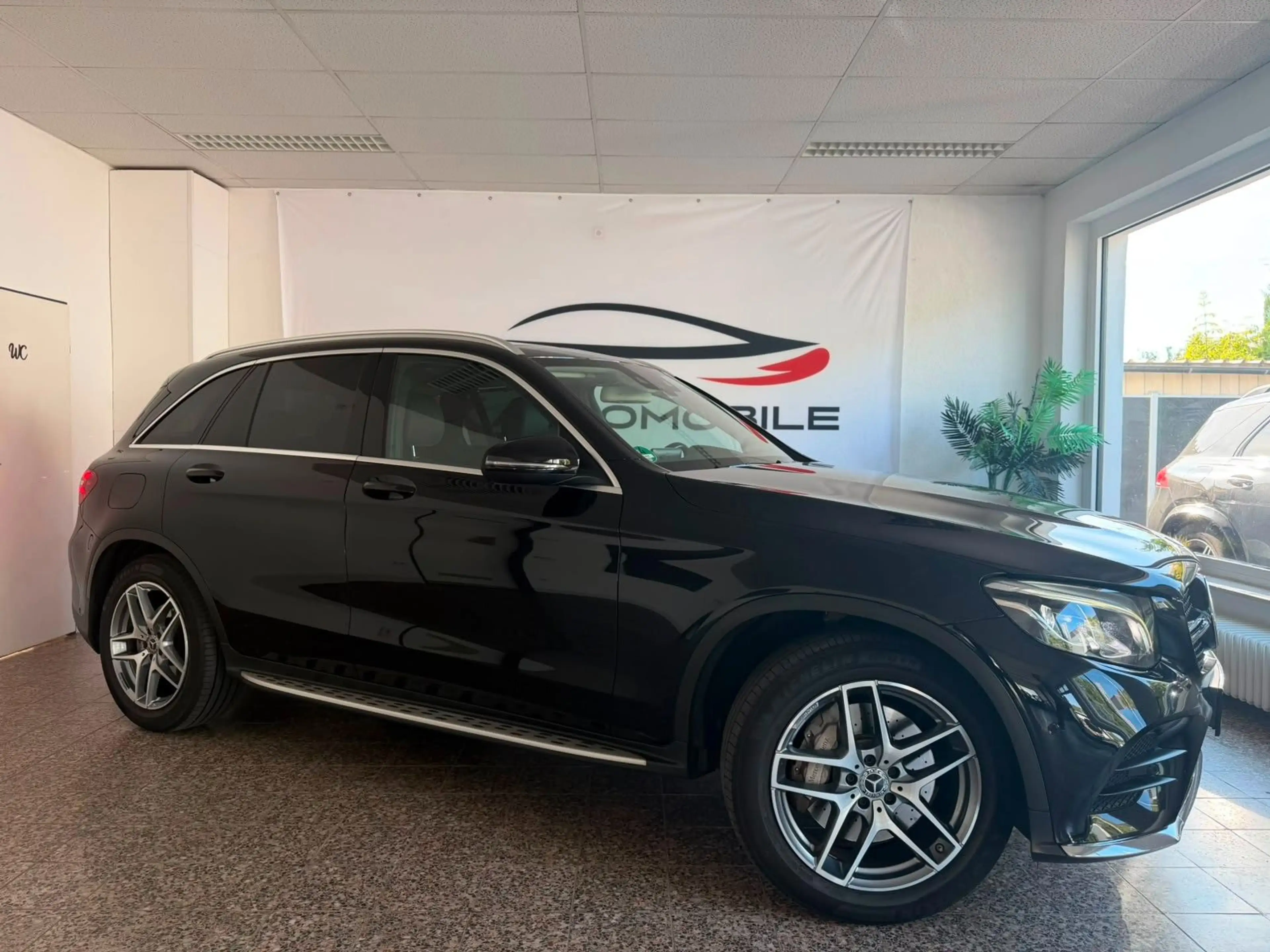 Mercedes-Benz GLC 250 d 4Matic AMG Pano Kamera LED ACC Leder