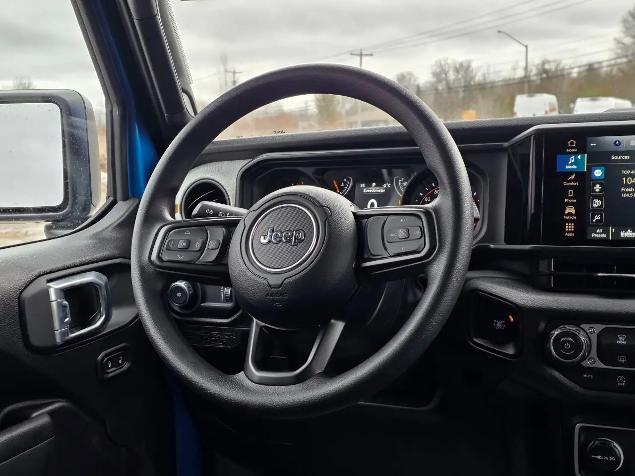 Jeep Wrangler снимка Jeep Wrangler