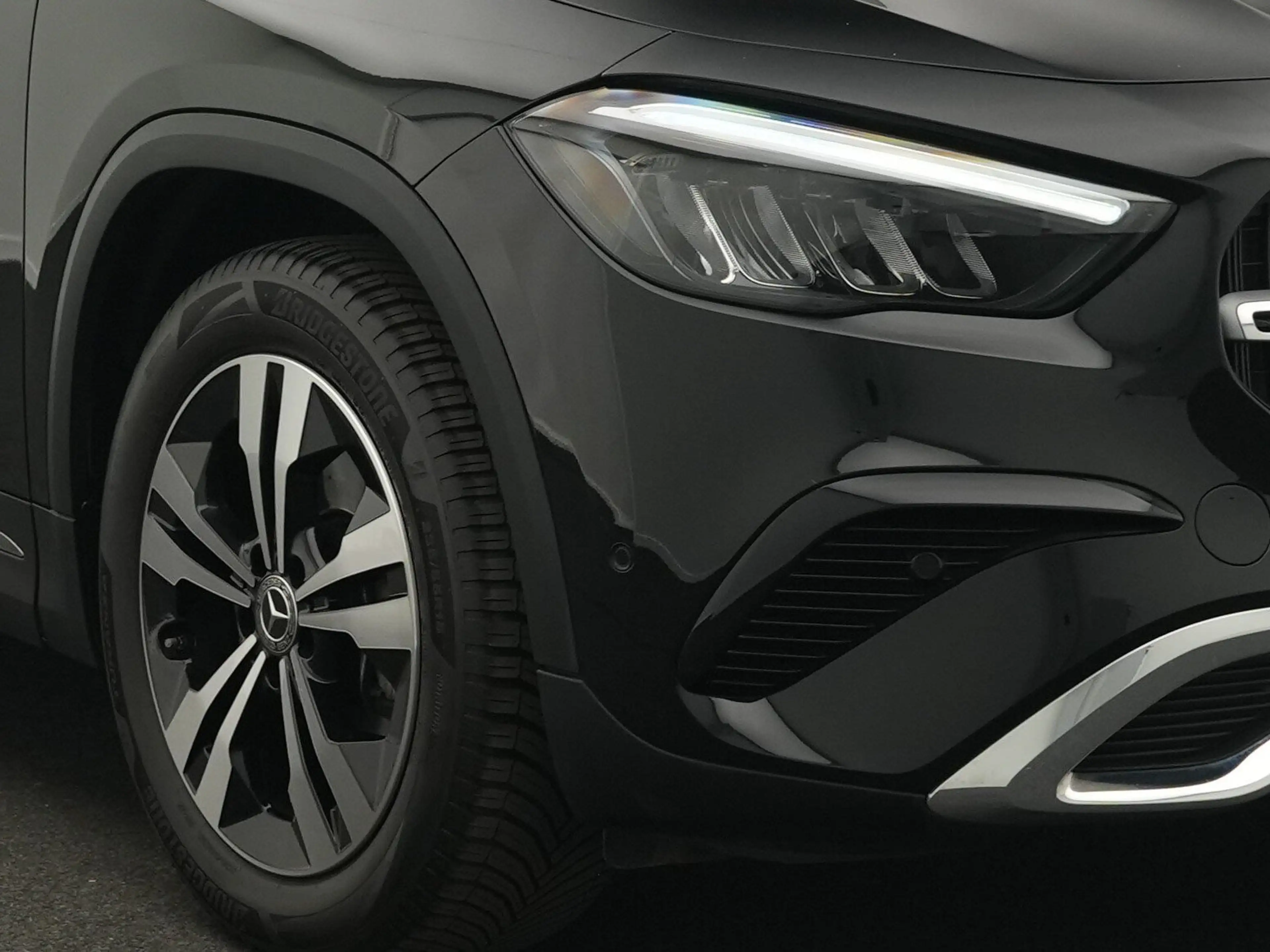 Mercedes-Benz GLA 180 GLA 180 Progressive LED+Kamera+EasyPack+Apple Navi — photo 9