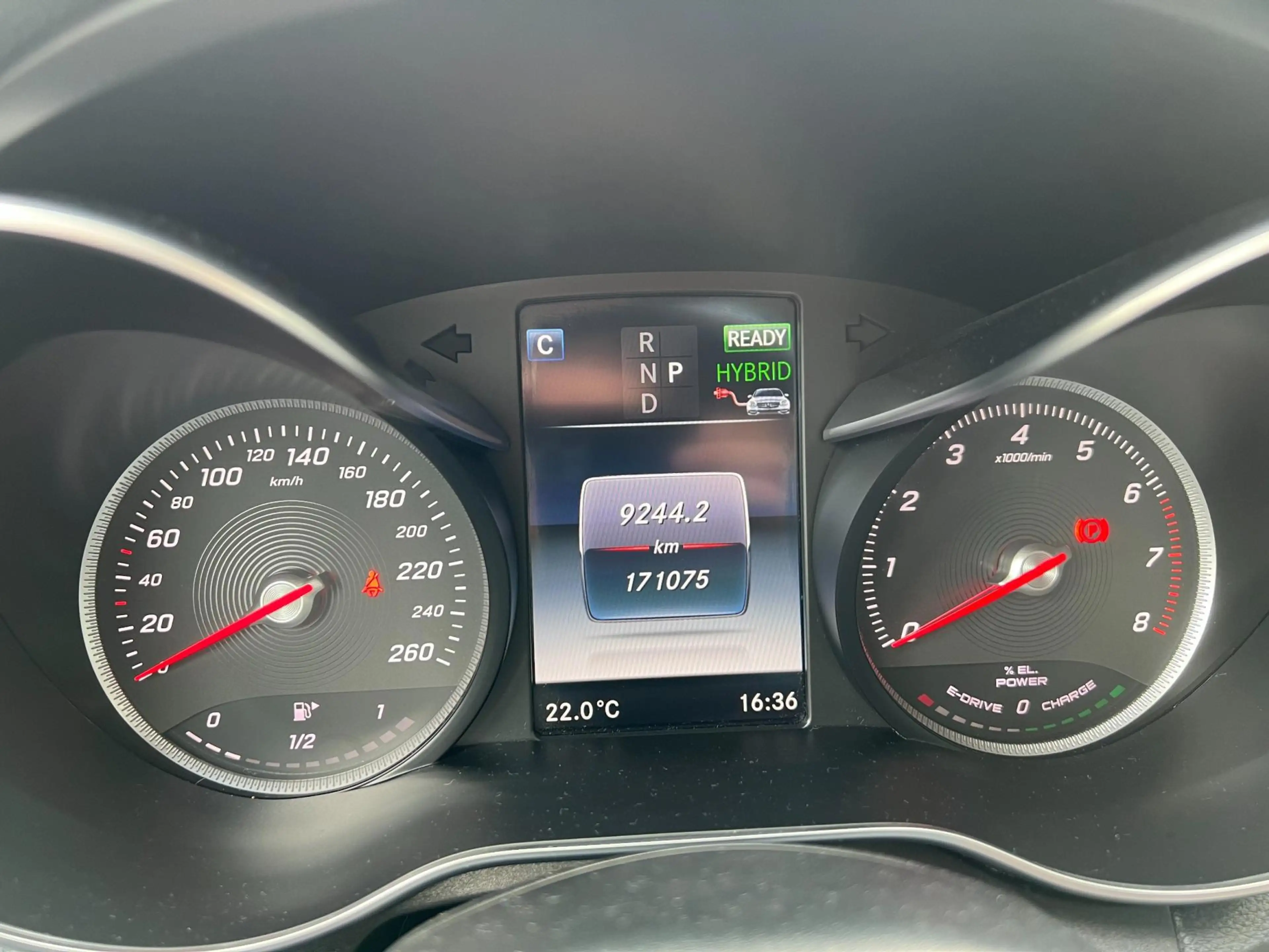 Mercedes-Benz C 350 Estate e Lease Edition — photo 14