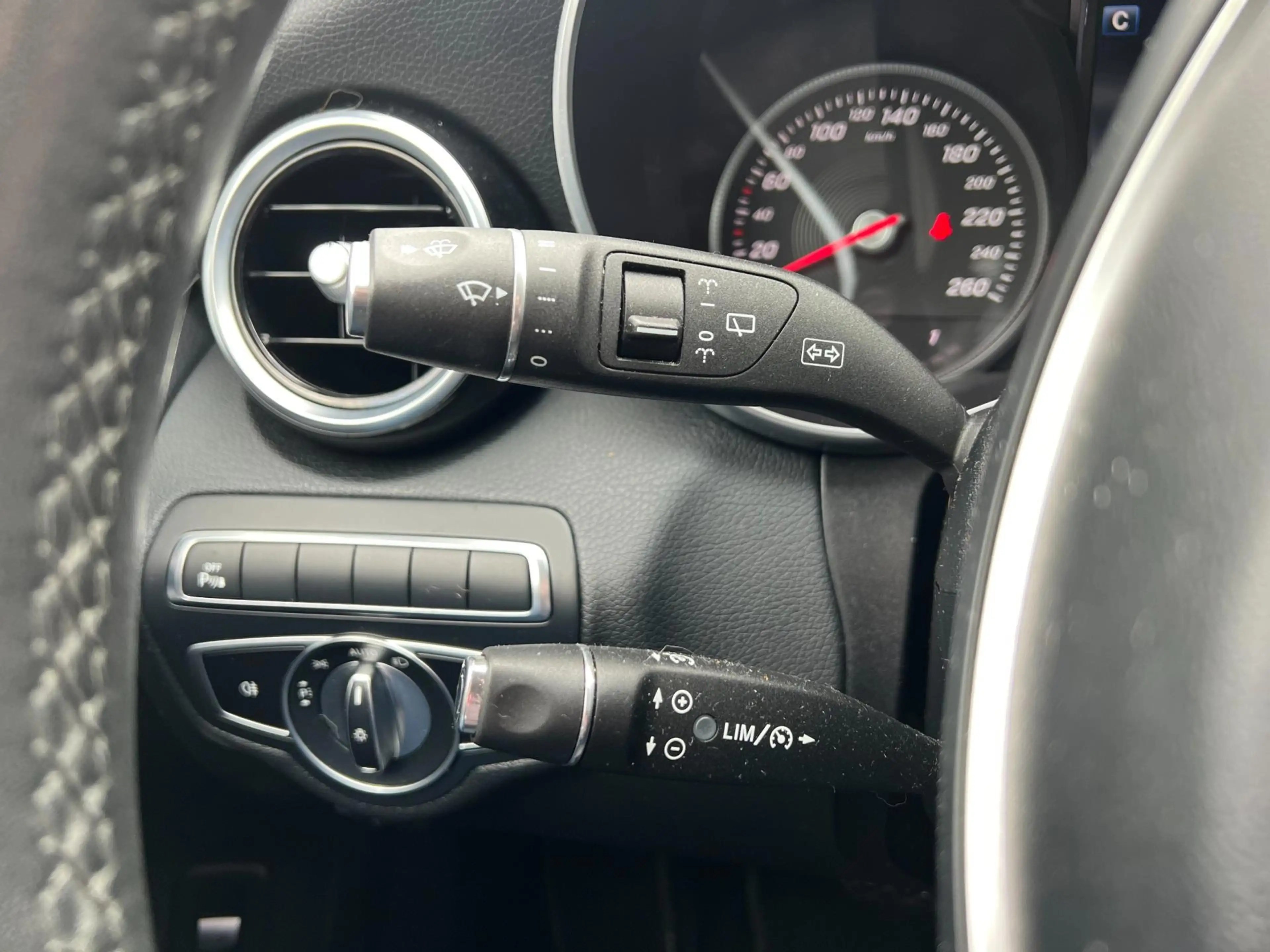 Mercedes-Benz C 350 Estate e Lease Edition — photo 13