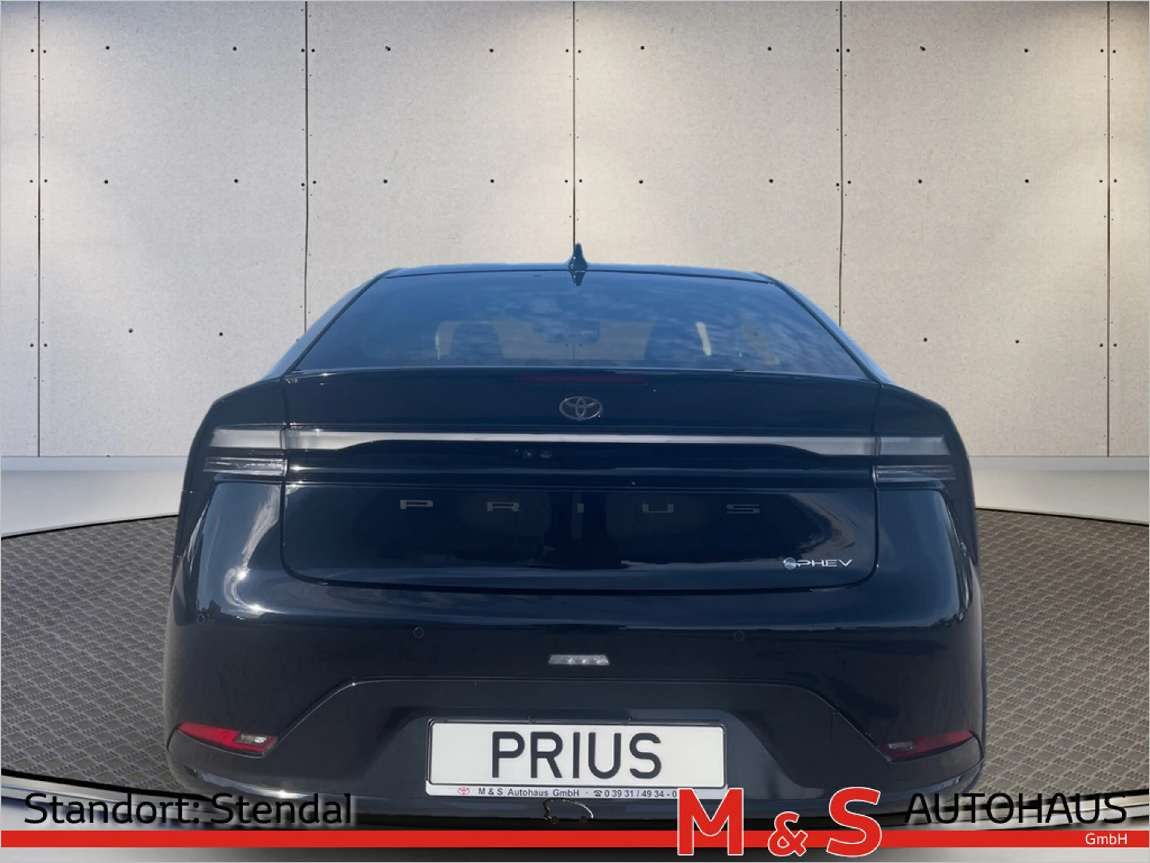 Toyota Prius 2.0 Plug-in Hybrid Executive — photo 5