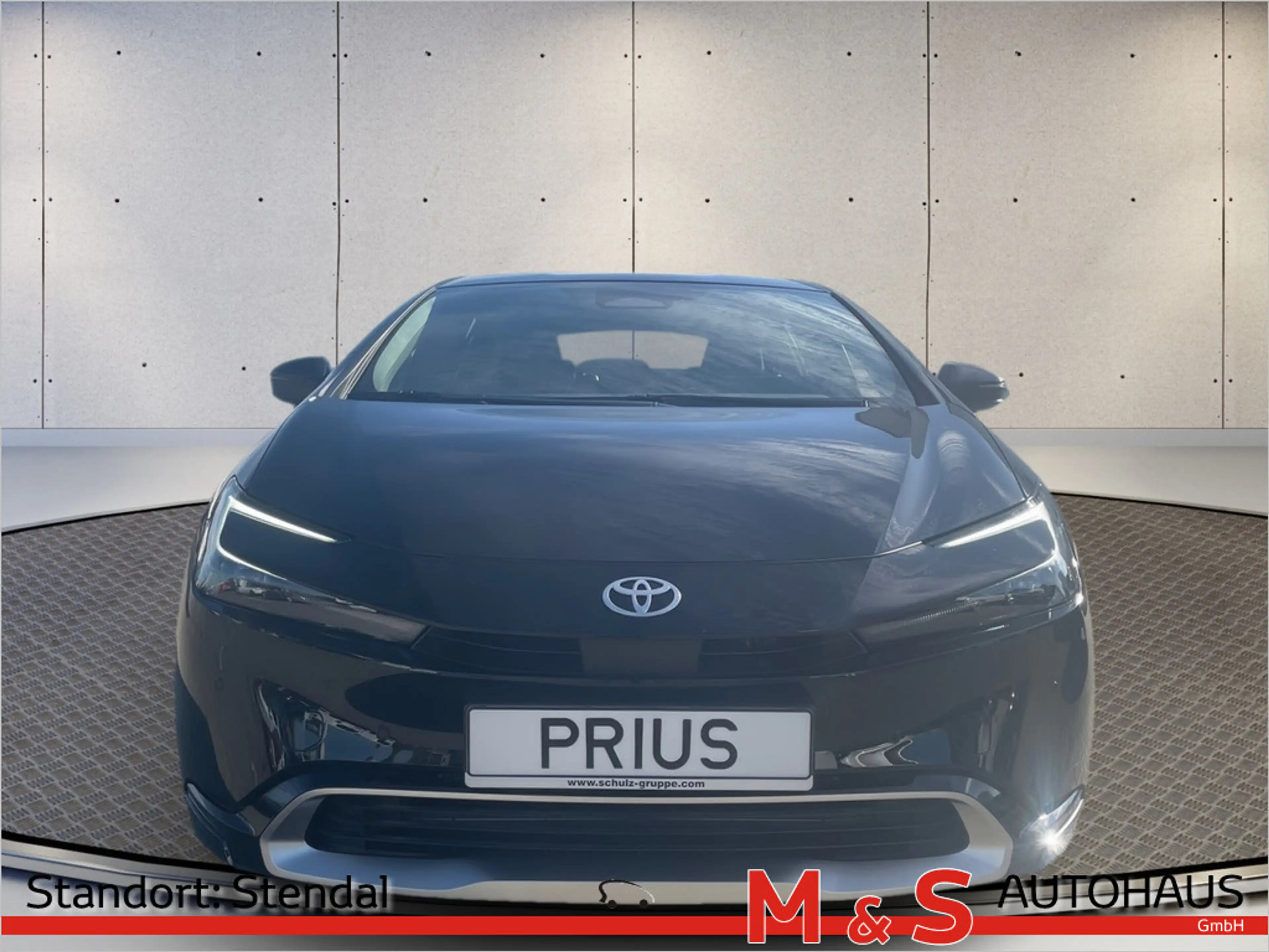 Toyota Prius 2.0 Plug-in Hybrid Executive — photo 2