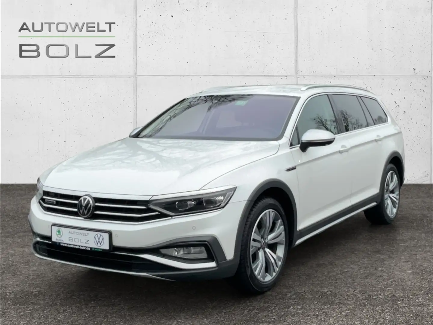 Volkswagen Passat Alltrack 4Motion 2.0 TDI HUD StandHZG AHK-klappbar Weiß - 1