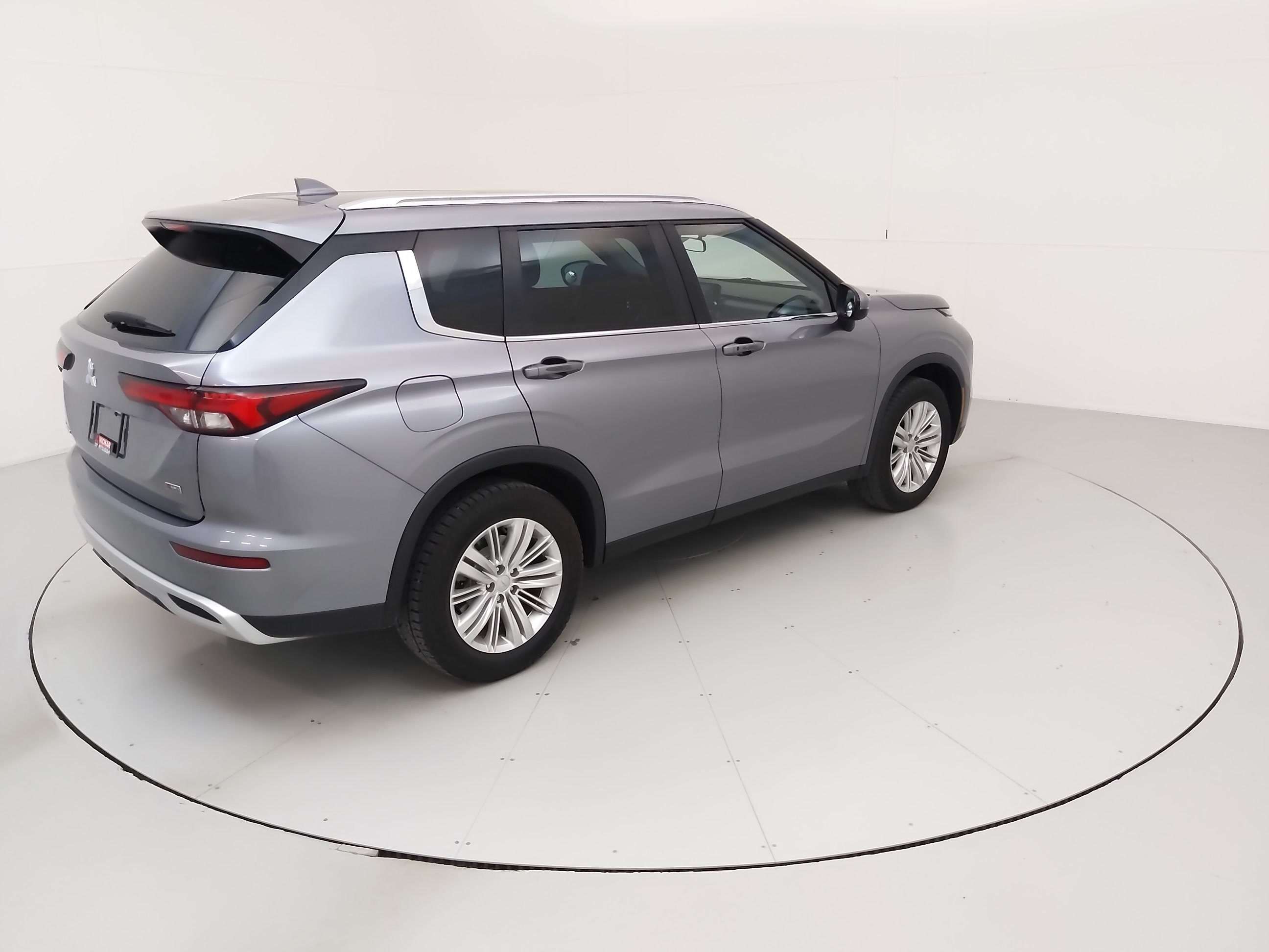 2023 Mitsubishi Outlander
