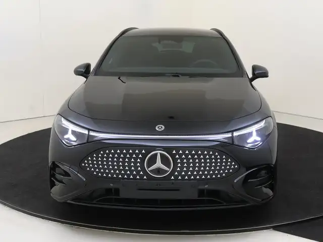 Mercedes-Benz CLA view 6