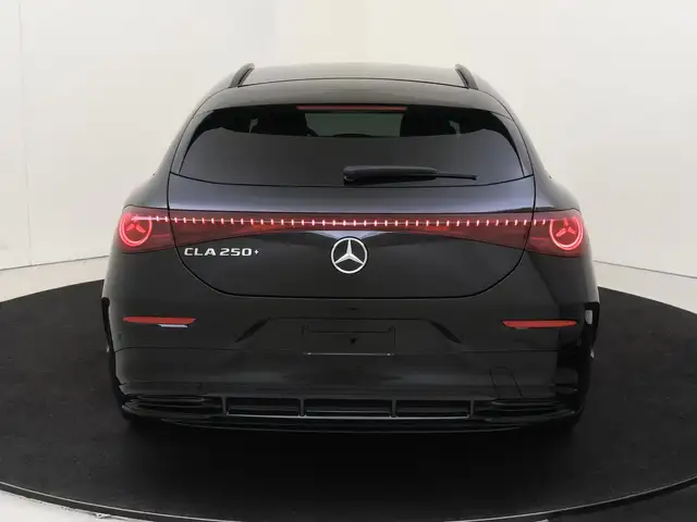 Mercedes-Benz CLA view 7