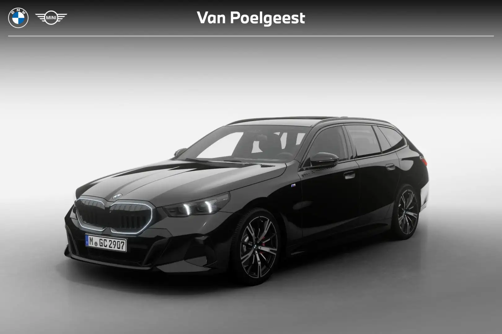 BMW 520 5 Serie Touring 520i | M Sport Pro | Innovation Pa Zwart - 1