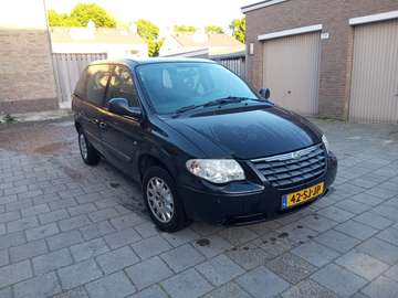 Voyager 2.4i SE Luxe