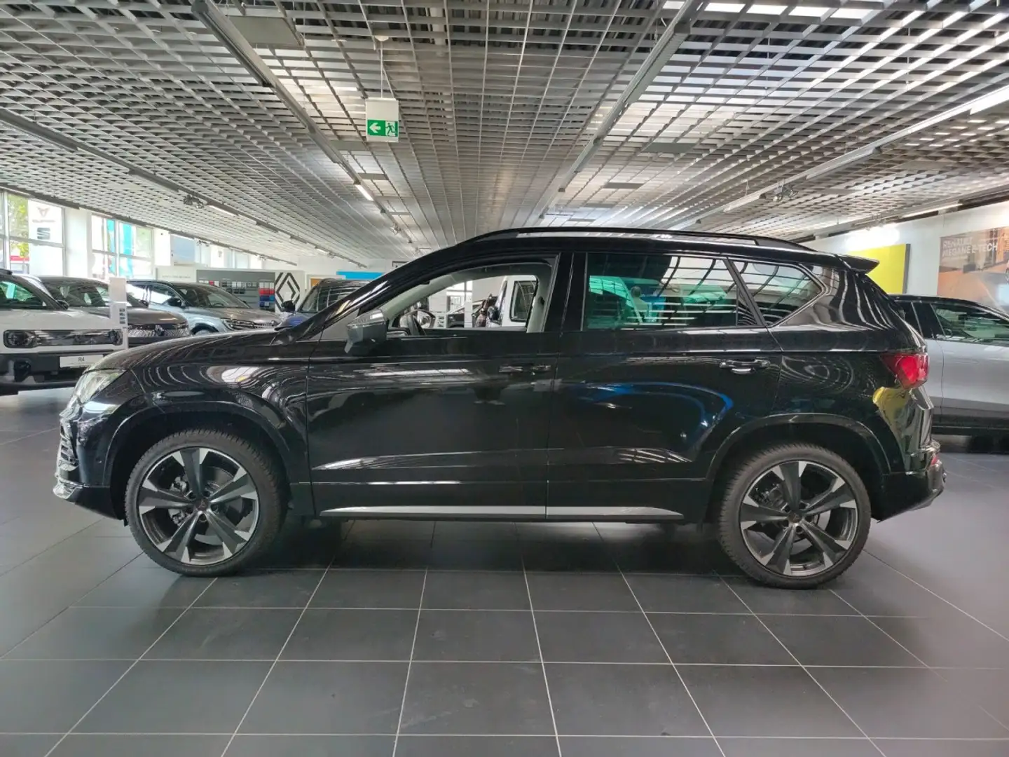 CUPRA Ateca 1.5 TSI Klima Navi Rückfahrkamera Sitzheizung Schwarz - 2
