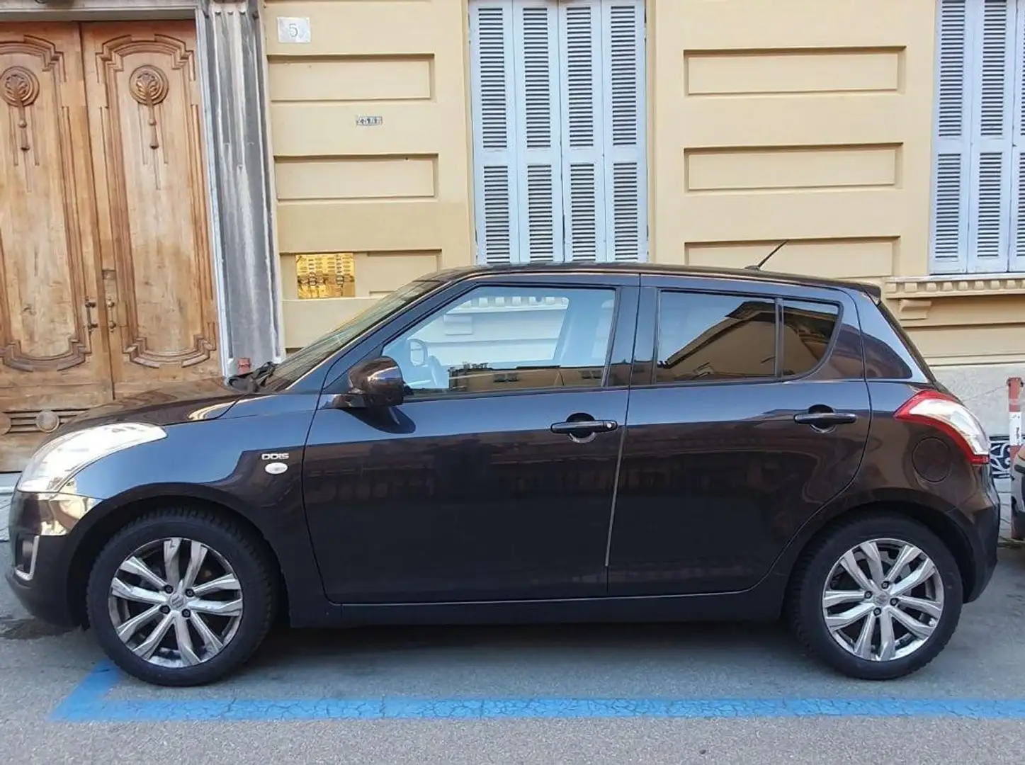 Suzuki Swift Swift 5p 1.3 DDiS Nero - 1