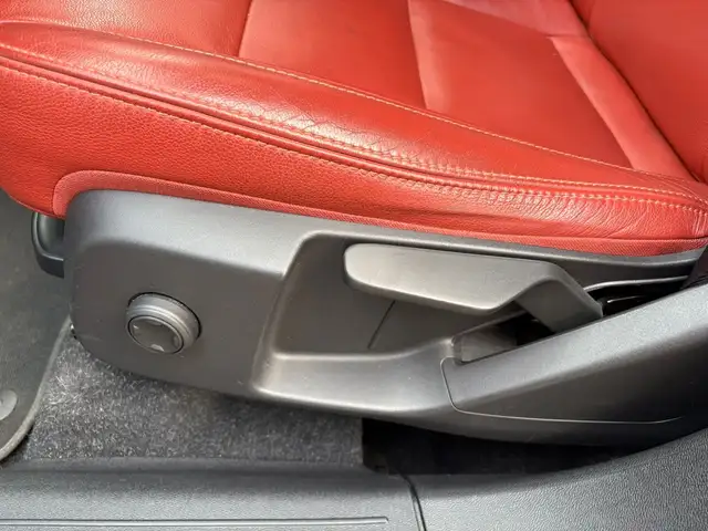 Volvo XC40 view 14