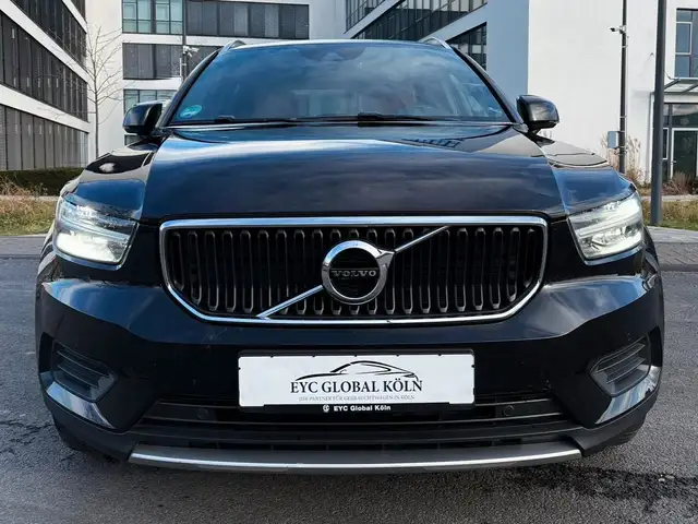 Volvo XC40 view 7